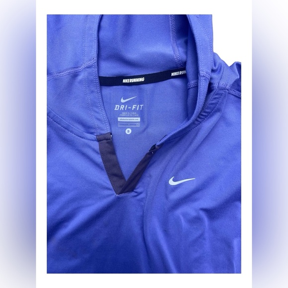 Women’s Small Nike Running Dress Fit Hoodie Longsleeve - Picture 3 of 4